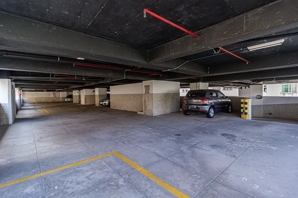 Garagem 4 no Mirante da Gávea