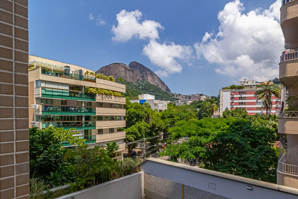 Vista garagem 4 no Mirante da Gávea