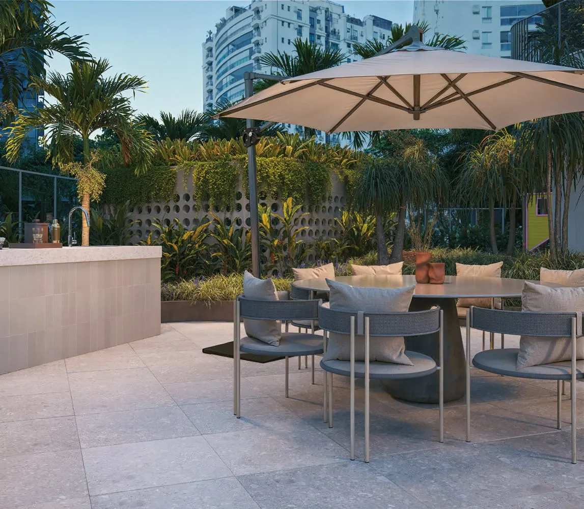 SINGULAR PRIVATE RESIDENCE